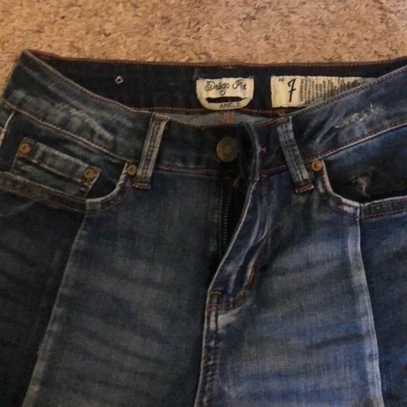 Jeans - Picture 2 of 3